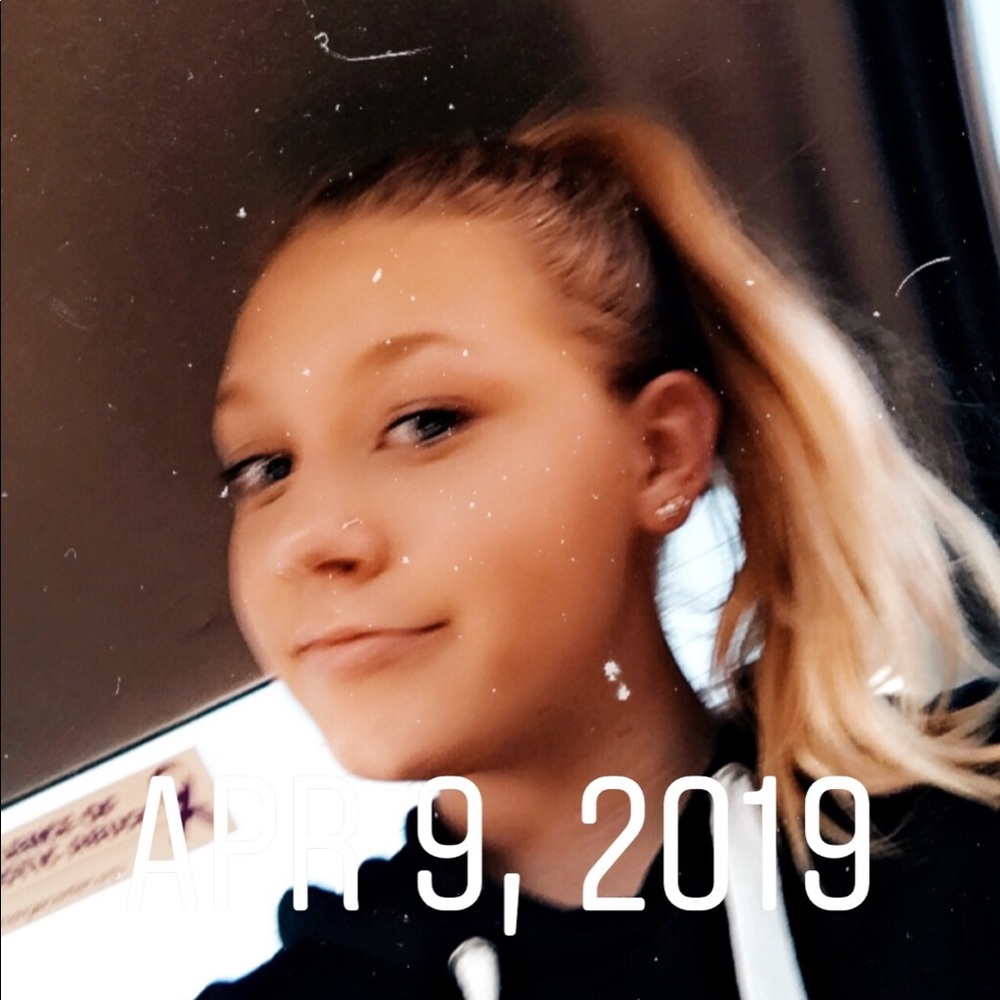 Meet your Posher, Annalyce